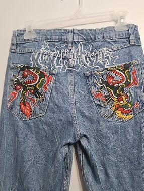 Straight Leg Women's Denim Jeans with Embroidered Dragon Pockets - Blue